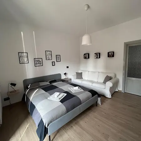 Le Stanze Di Alicam Panzió Arona