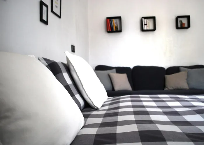 Le Stanze Di Alicam Bed and breakfast 4*