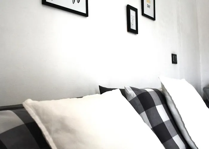 Le Stanze Di Alicam Bed and breakfast 4*